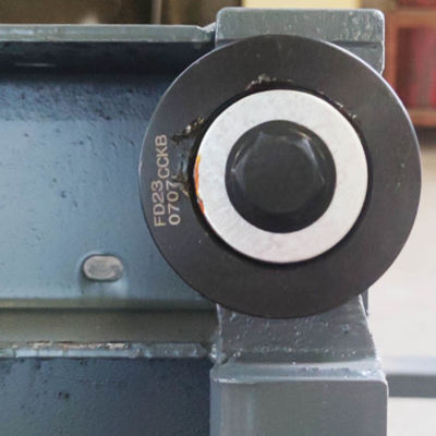 Through Hole Roller Of SC Series Construction Lifts Jinggang Roller For 650mm Mast