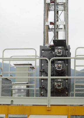 Rack And Pinion Construction Material Hoist SC320-320 Max Lifting Height 450M