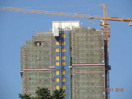 Modular Payload Capacity 2000 KG Per Cage 3 Doors Construction Site Hoist