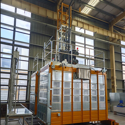Construction Hoist Passenger And Material Hoist Integrated With Three-phase Asynchronous Motor Suitable For Plants Areas