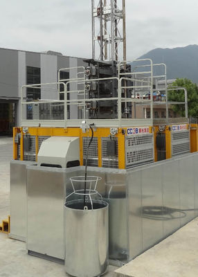 VFD Yellow Rack And Pinion Hoist Engine Power 2x15Kw For Construction Man / Materials