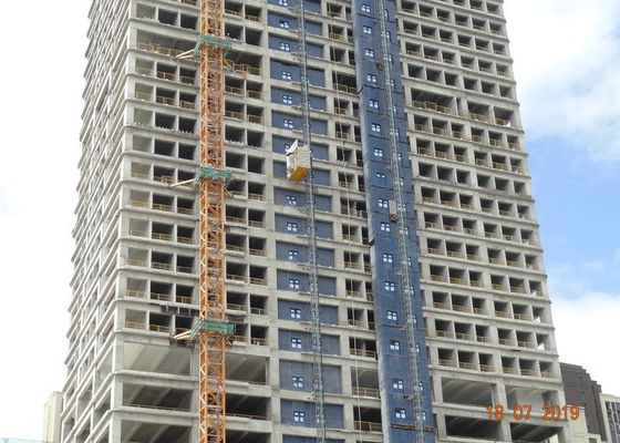 Adjustable Lifting Height 2*11Kw Construction Hoist Elevator